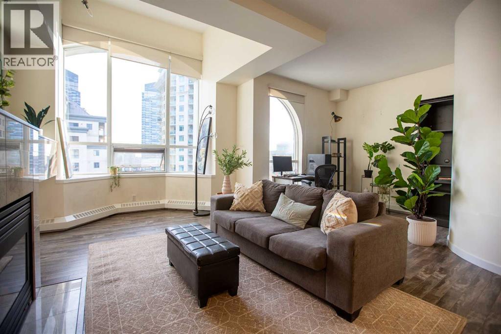 Single Family House for Sale in    Avenue SW Downtown West End Calgary 