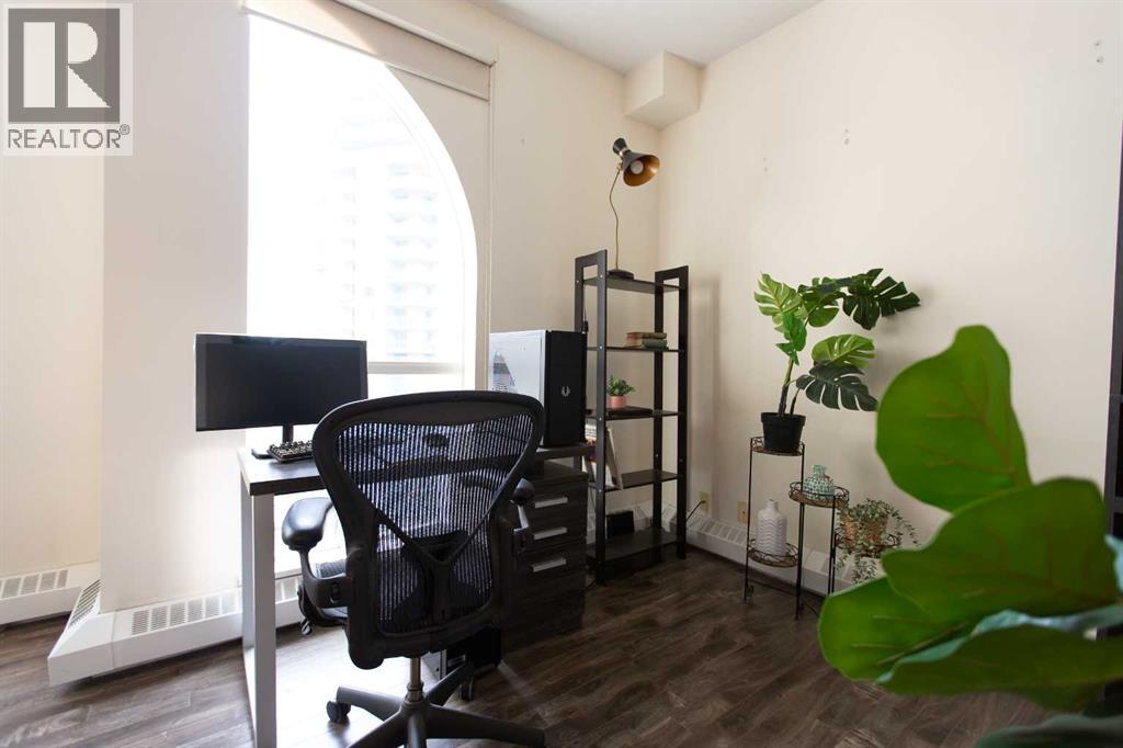 Single Family House for Sale in    Avenue SW Downtown West End Calgary 