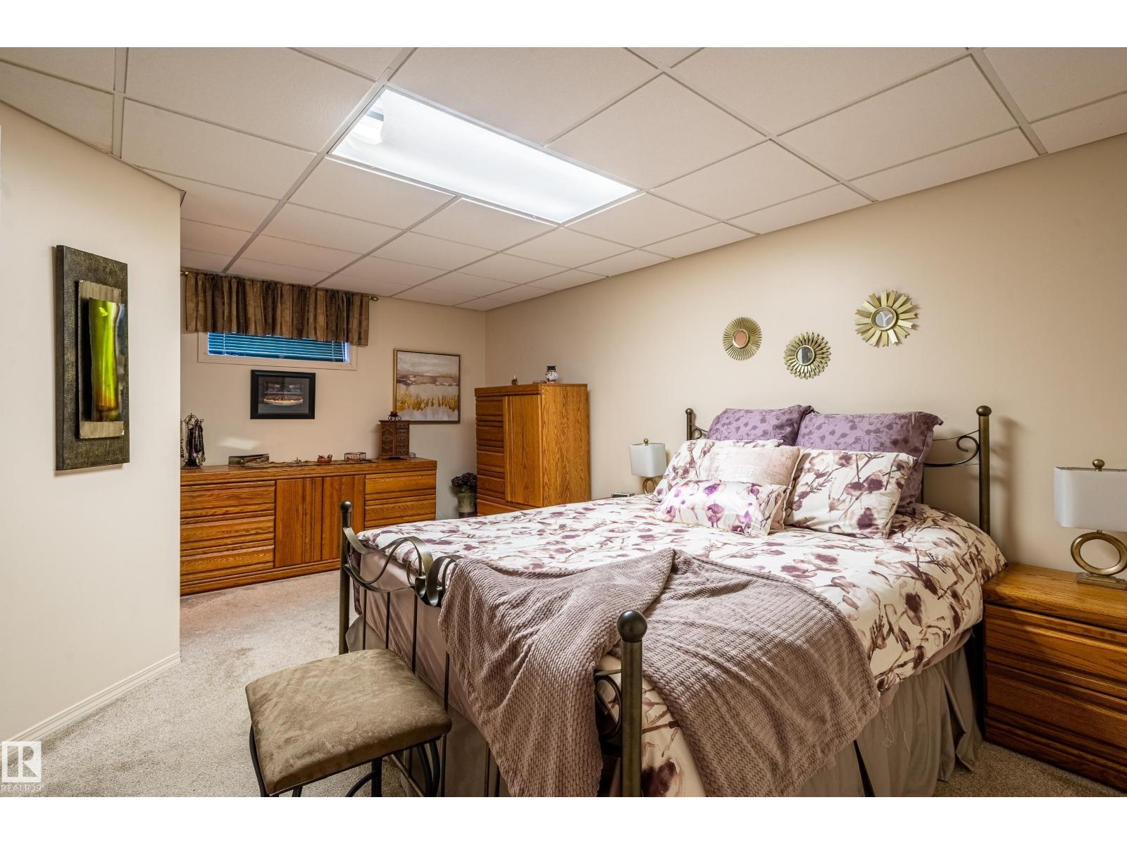 10579 40 ST NW, Edmonton