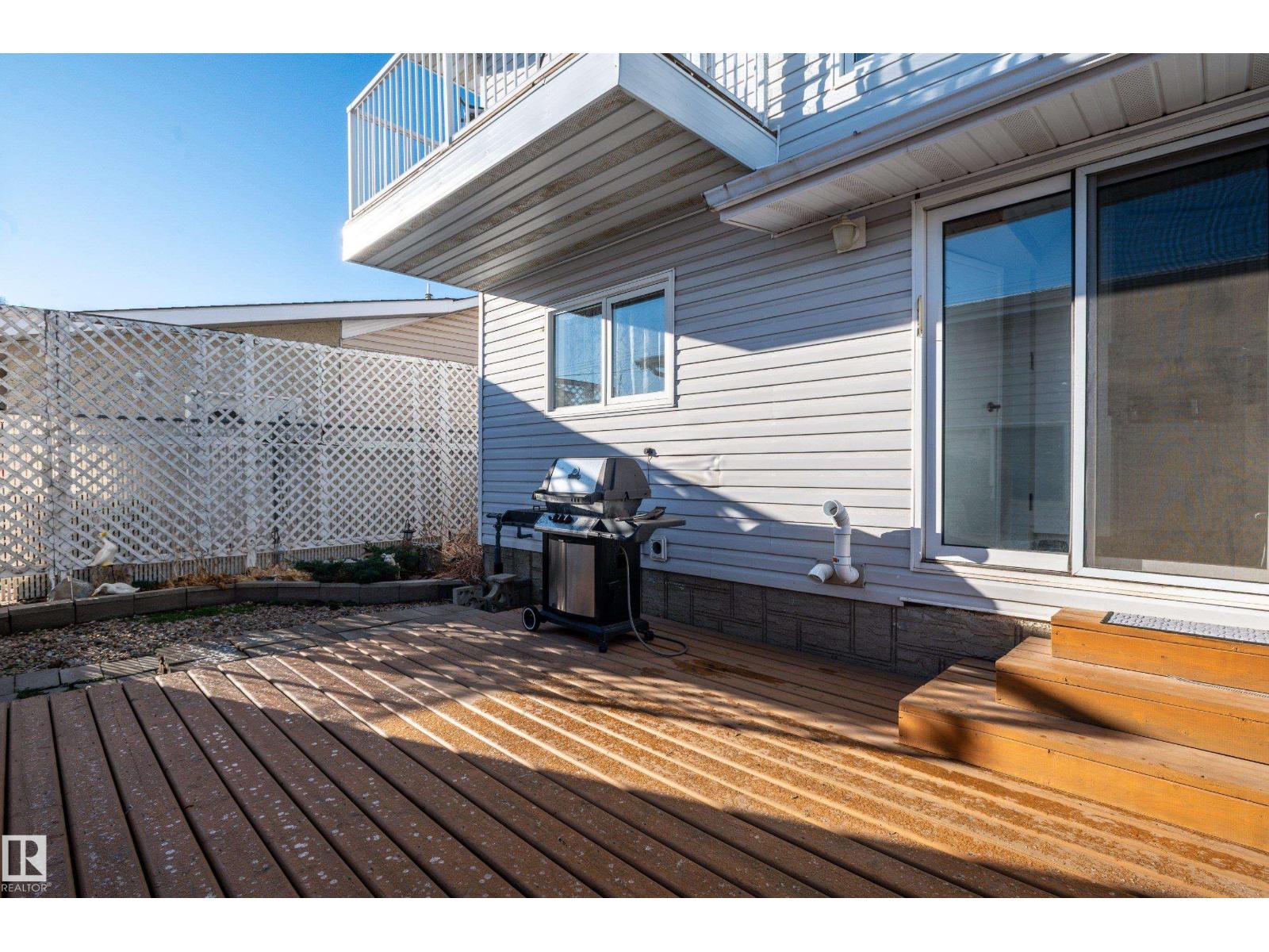 10579 40 ST NW, Edmonton