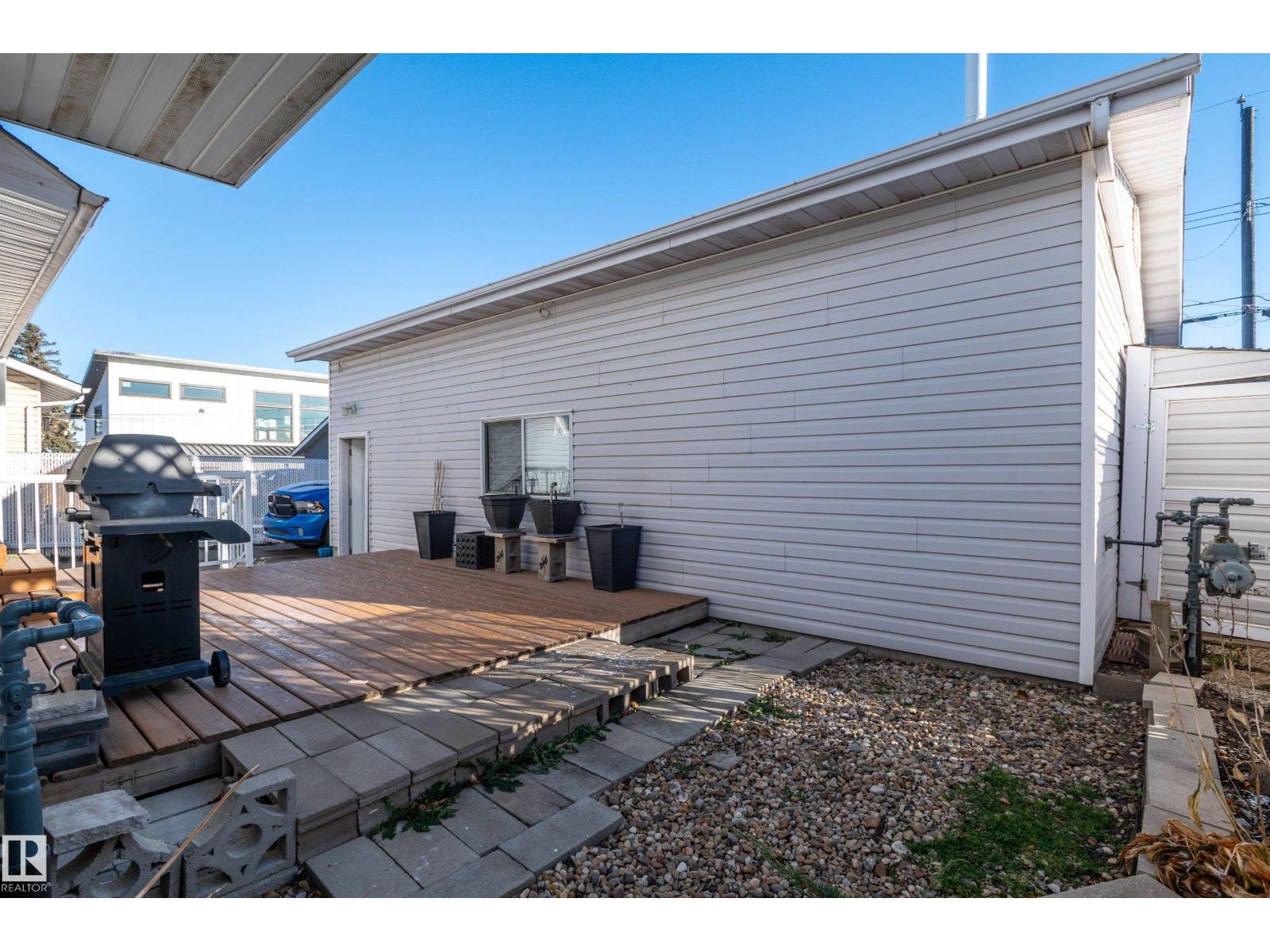 10579 40 ST NW, Edmonton