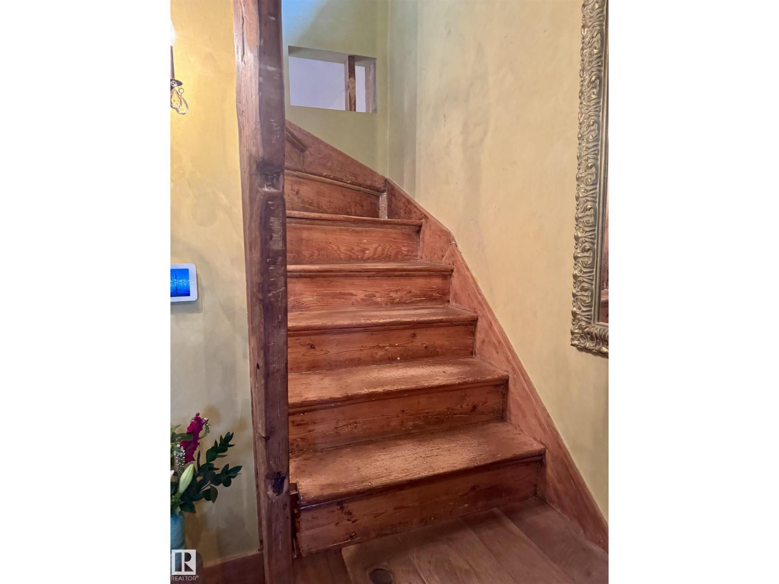 7024 105A ST NW, Edmonton