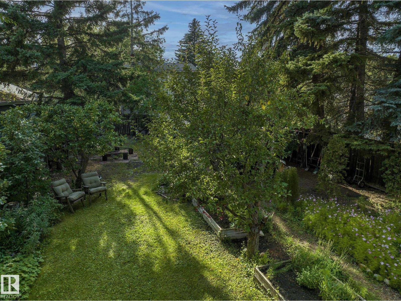 7024 105A ST NW, Edmonton