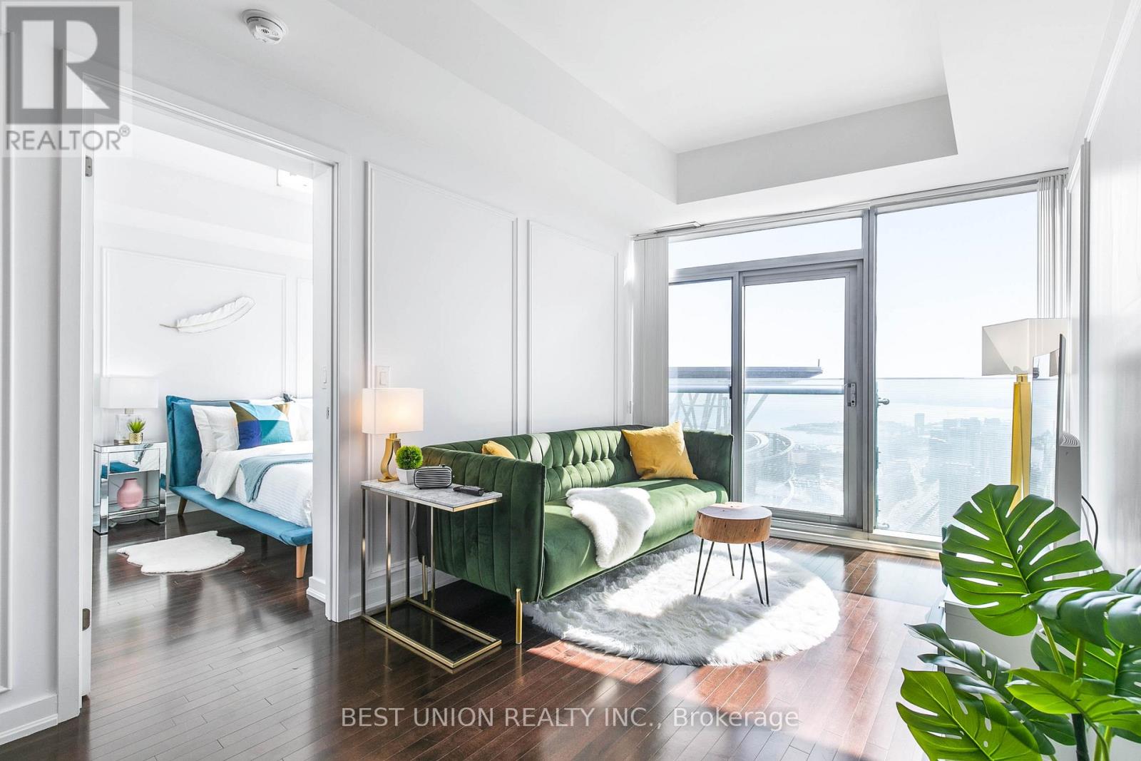 #6406 14 YORK STREET - 1
