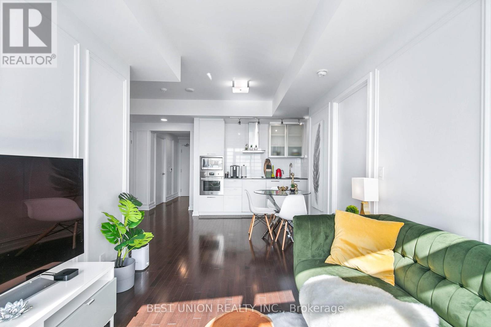 #6406 14 YORK STREET - 27