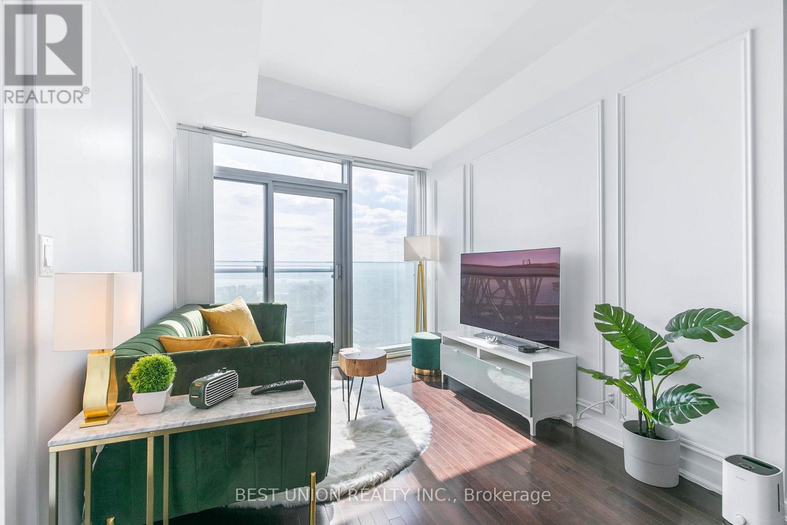 #6406 14 YORK STREET - 29