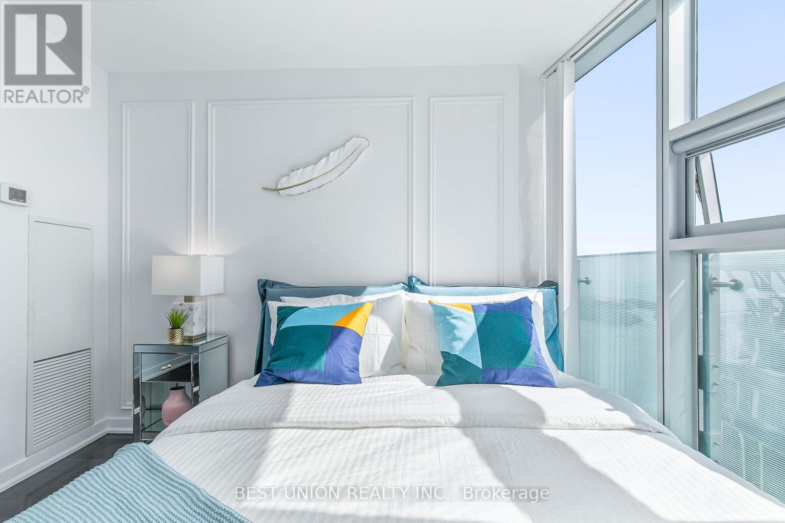 #6406 14 YORK STREET - 8