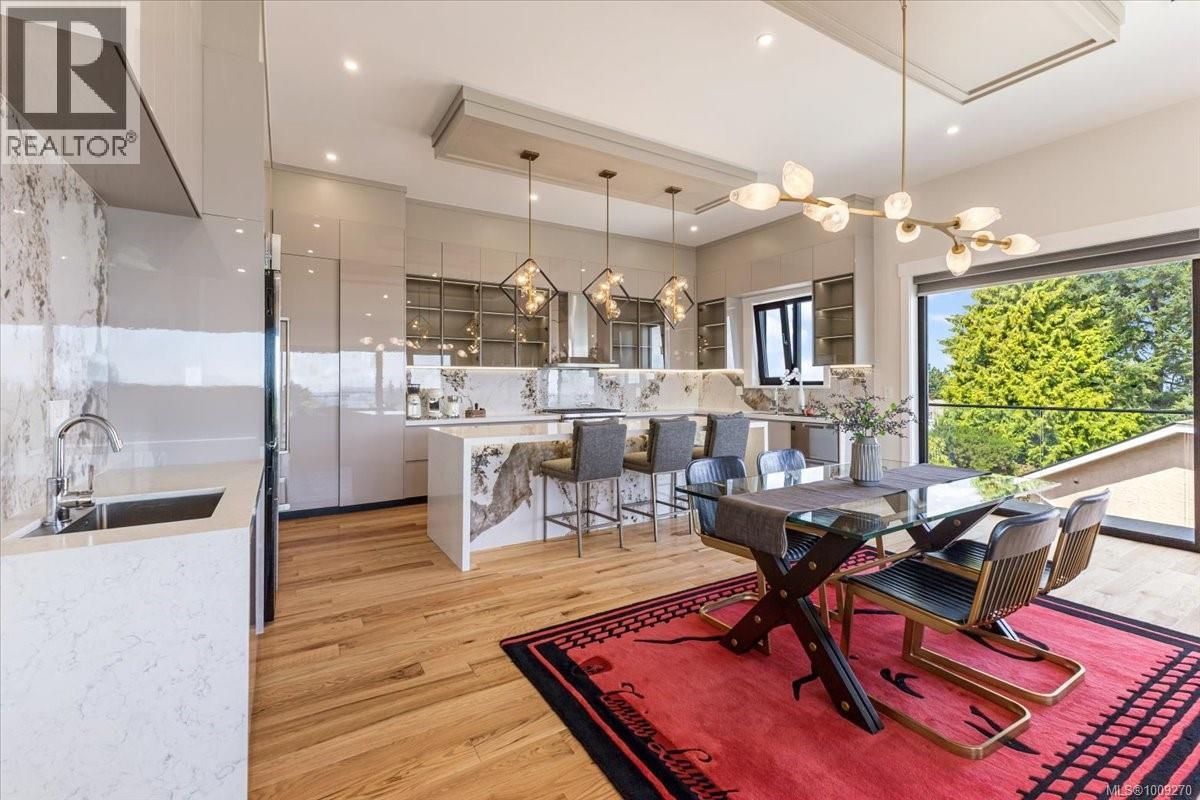 116 Sharon Pl, Nanaimo