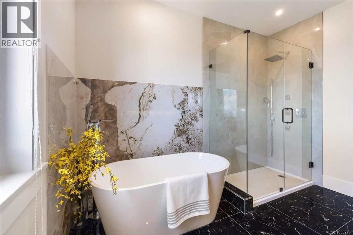 116 Sharon Pl, Nanaimo