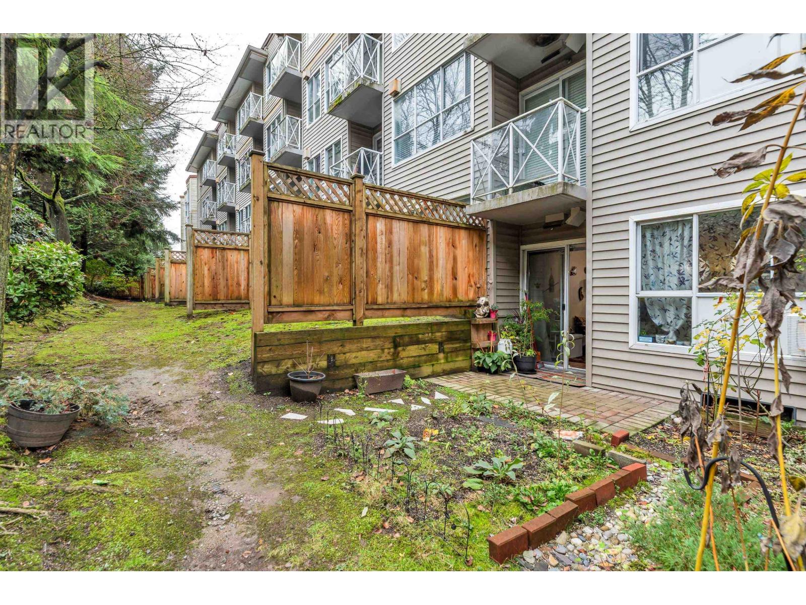 311 528 ROCHESTER AVENUE, Coquitlam