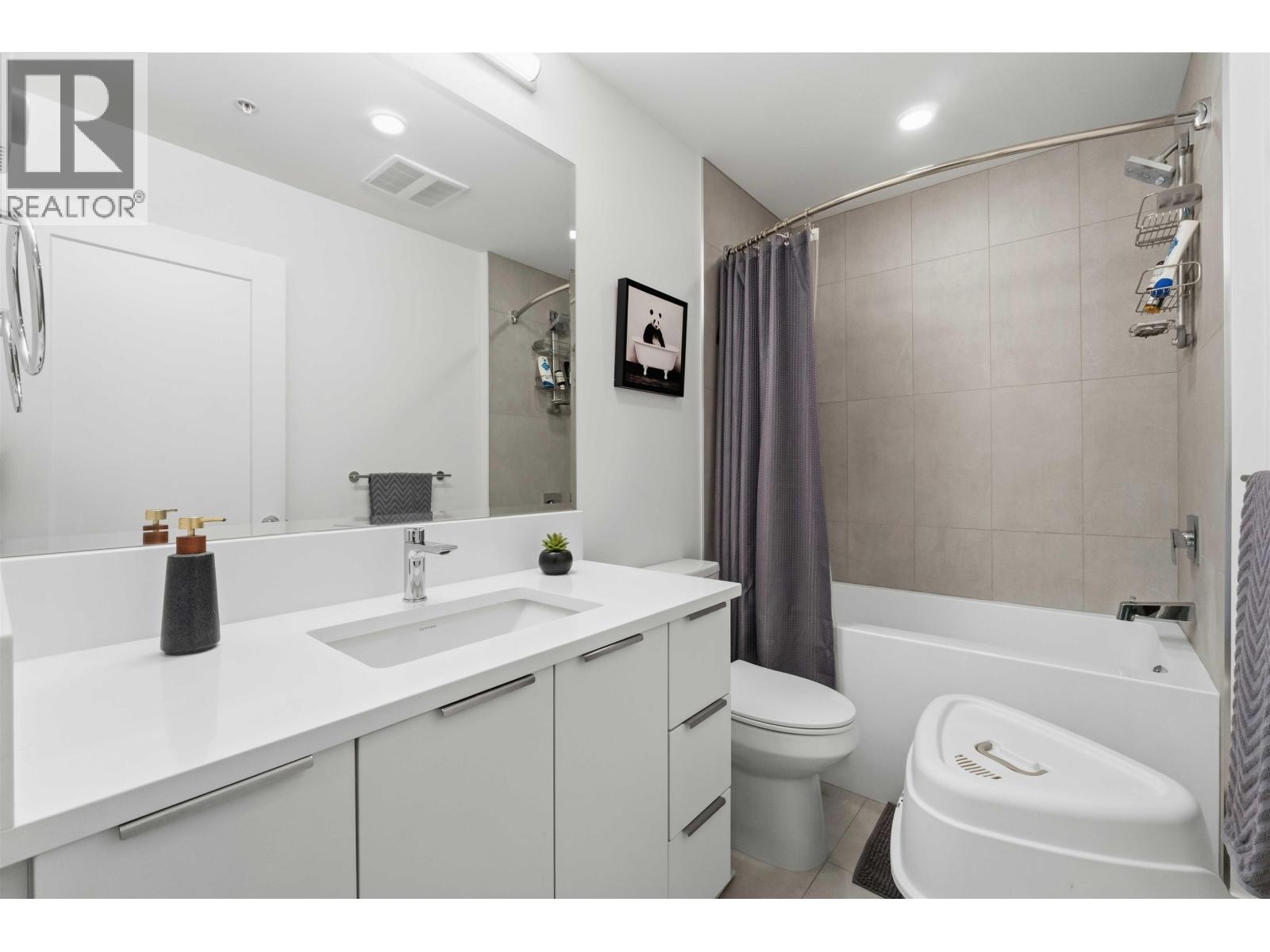 415 22633 SELKIRK AVENUE, Maple Ridge