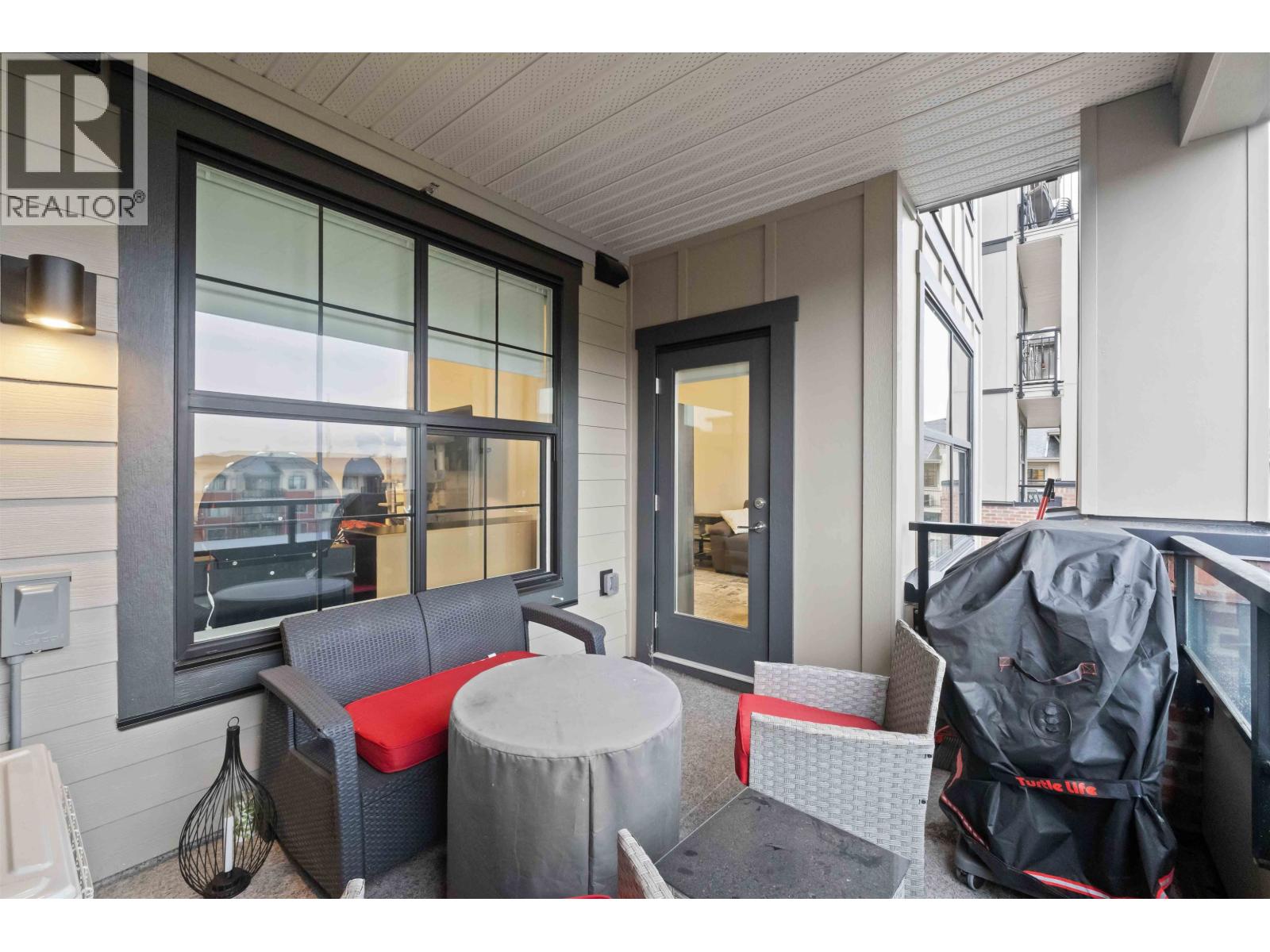 415 22633 SELKIRK AVENUE, Maple Ridge