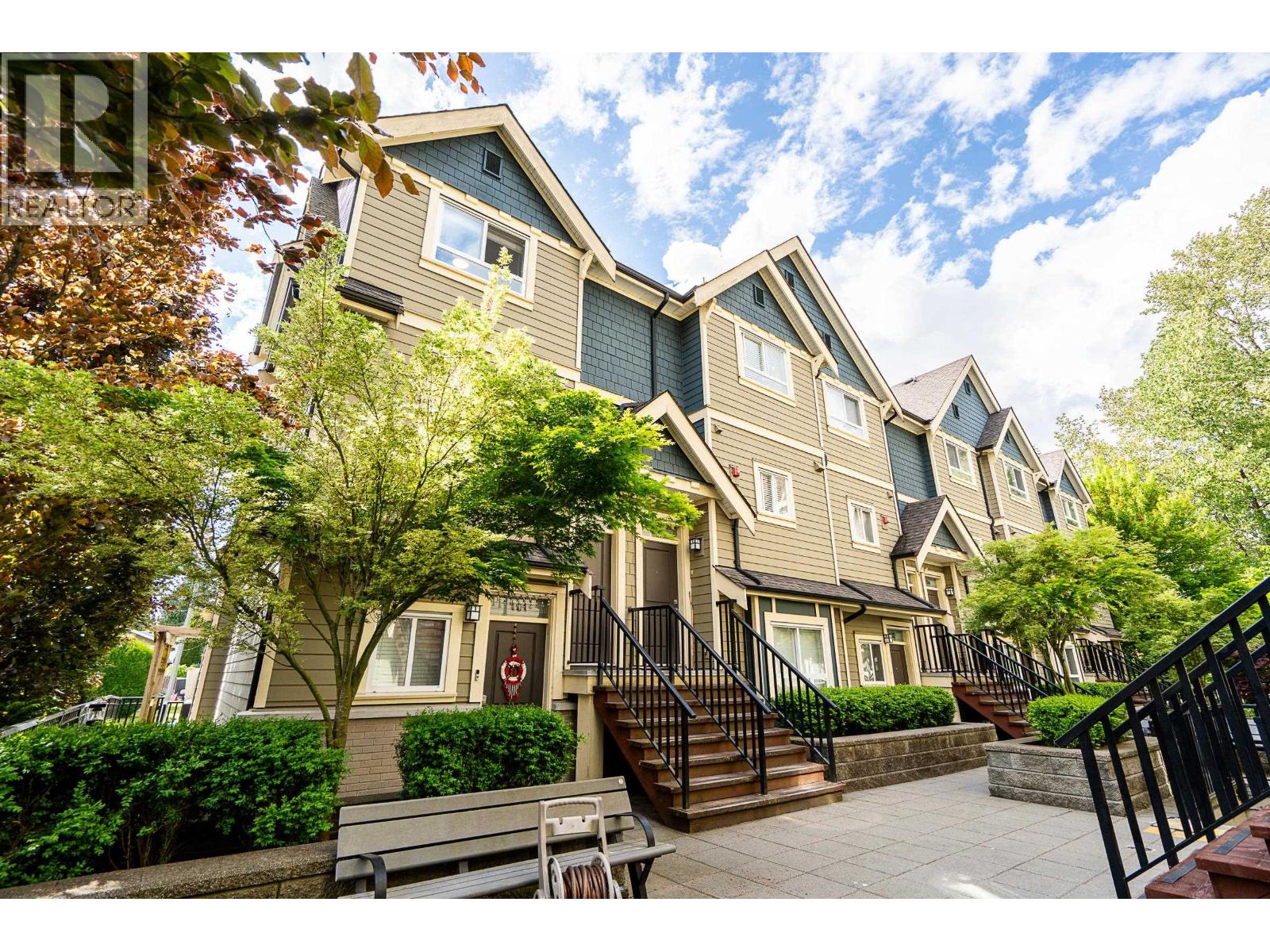 201 3488 SEFTON STREET, Port Coquitlam