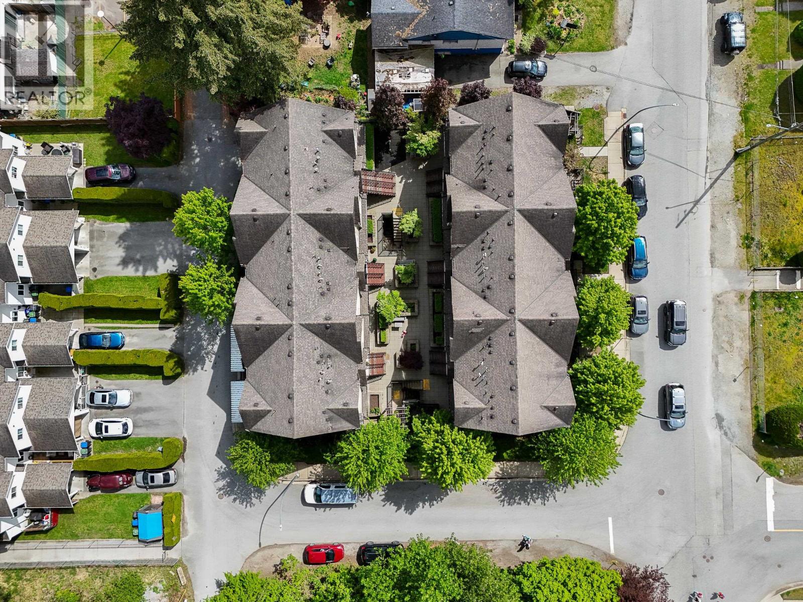 201 3488 SEFTON STREET, Port Coquitlam