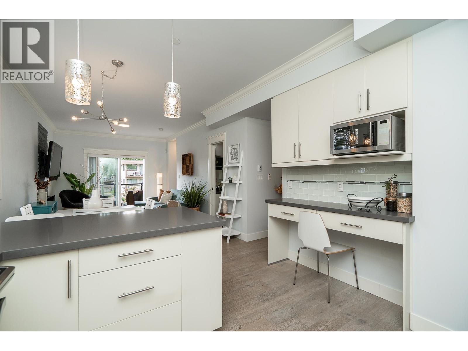 201 3488 SEFTON STREET, Port Coquitlam