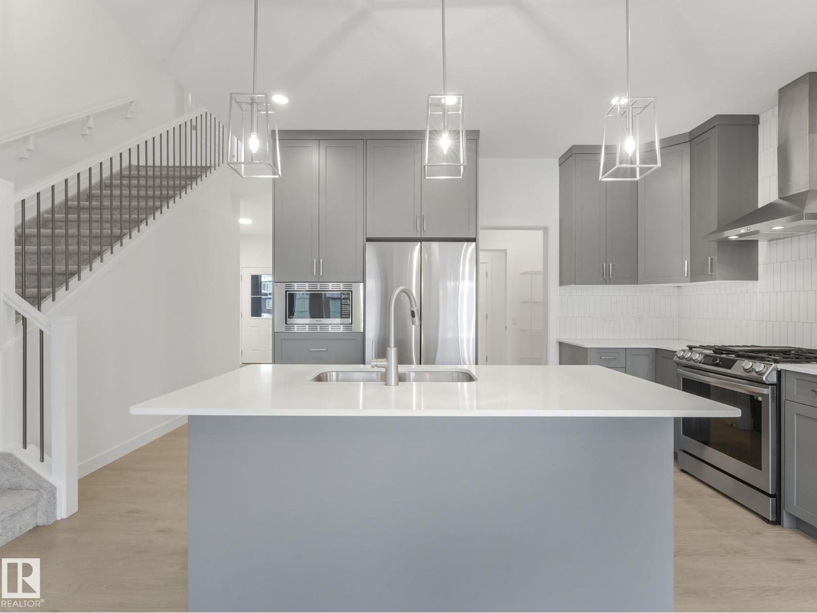 3604 214 ST NW, Edmonton