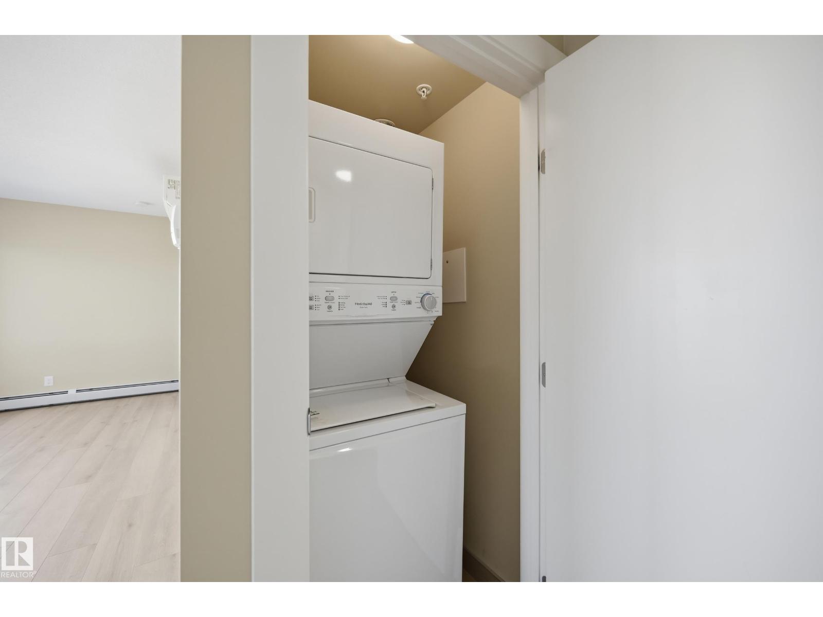 #1306 10410 102 AV NW, Edmonton