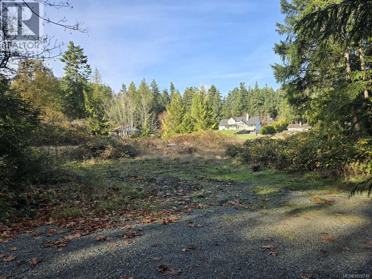 1216 Clayton Rd, North Saanich