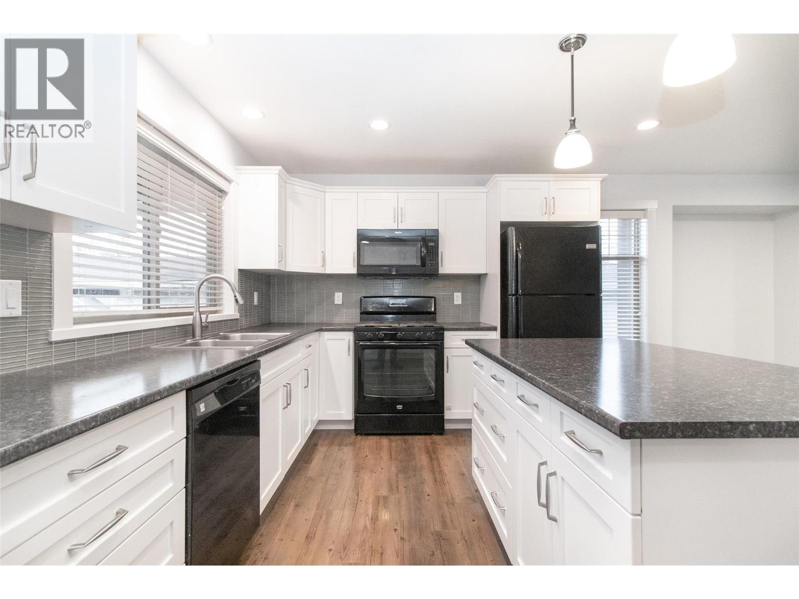  560 Christleton Avenue, Kelowna