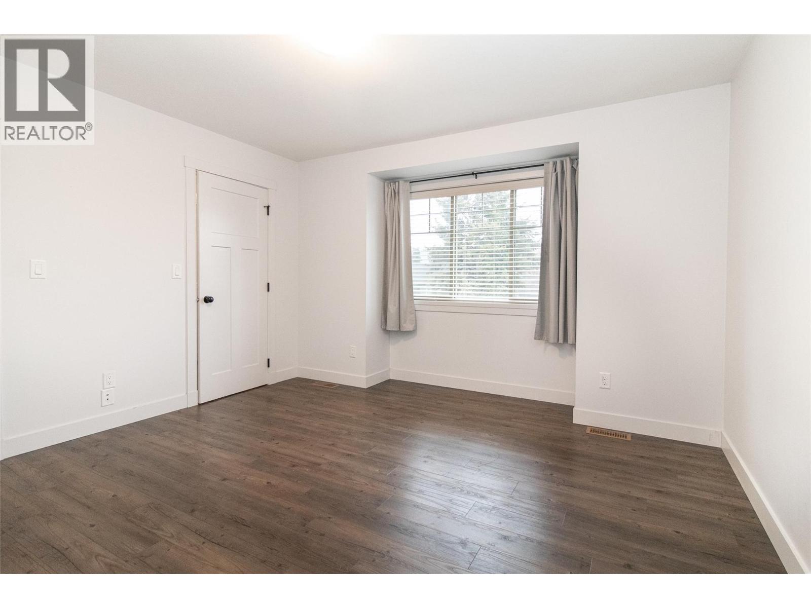  560 Christleton Avenue, Kelowna