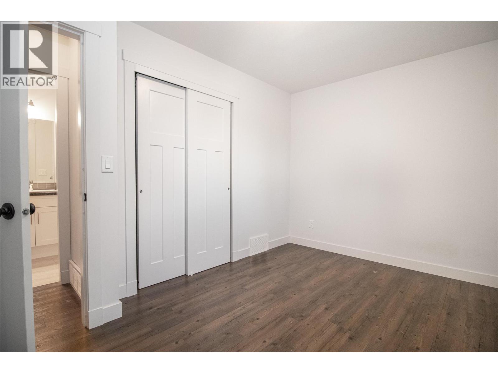  560 Christleton Avenue, Kelowna