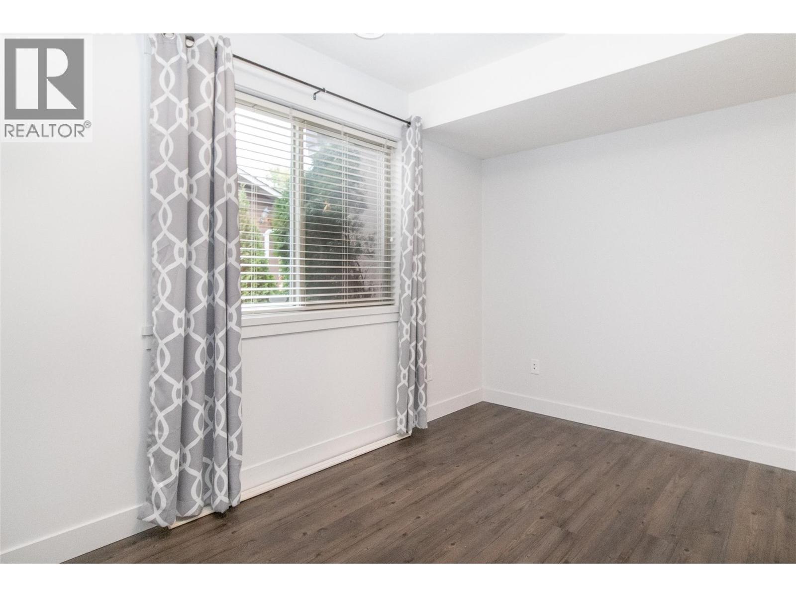  560 Christleton Avenue, Kelowna