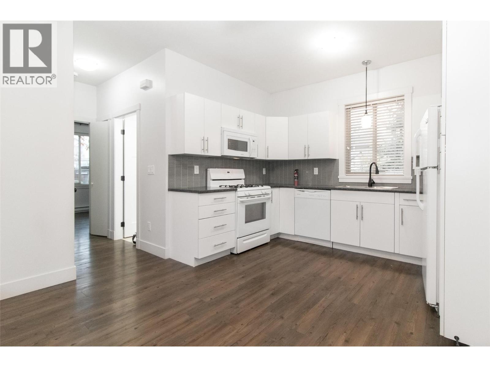  560 Christleton Avenue, Kelowna