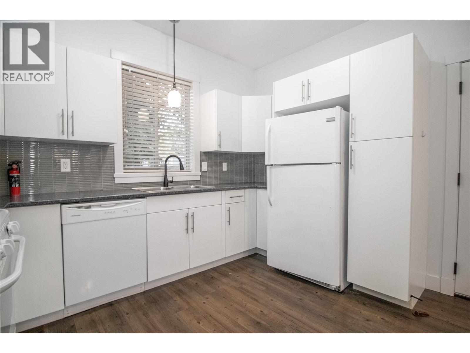  560 Christleton Avenue, Kelowna