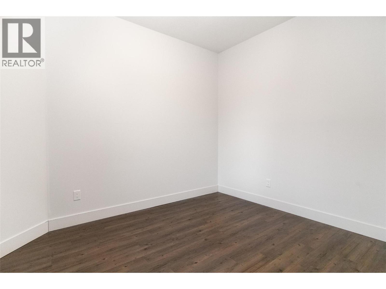  560 Christleton Avenue, Kelowna