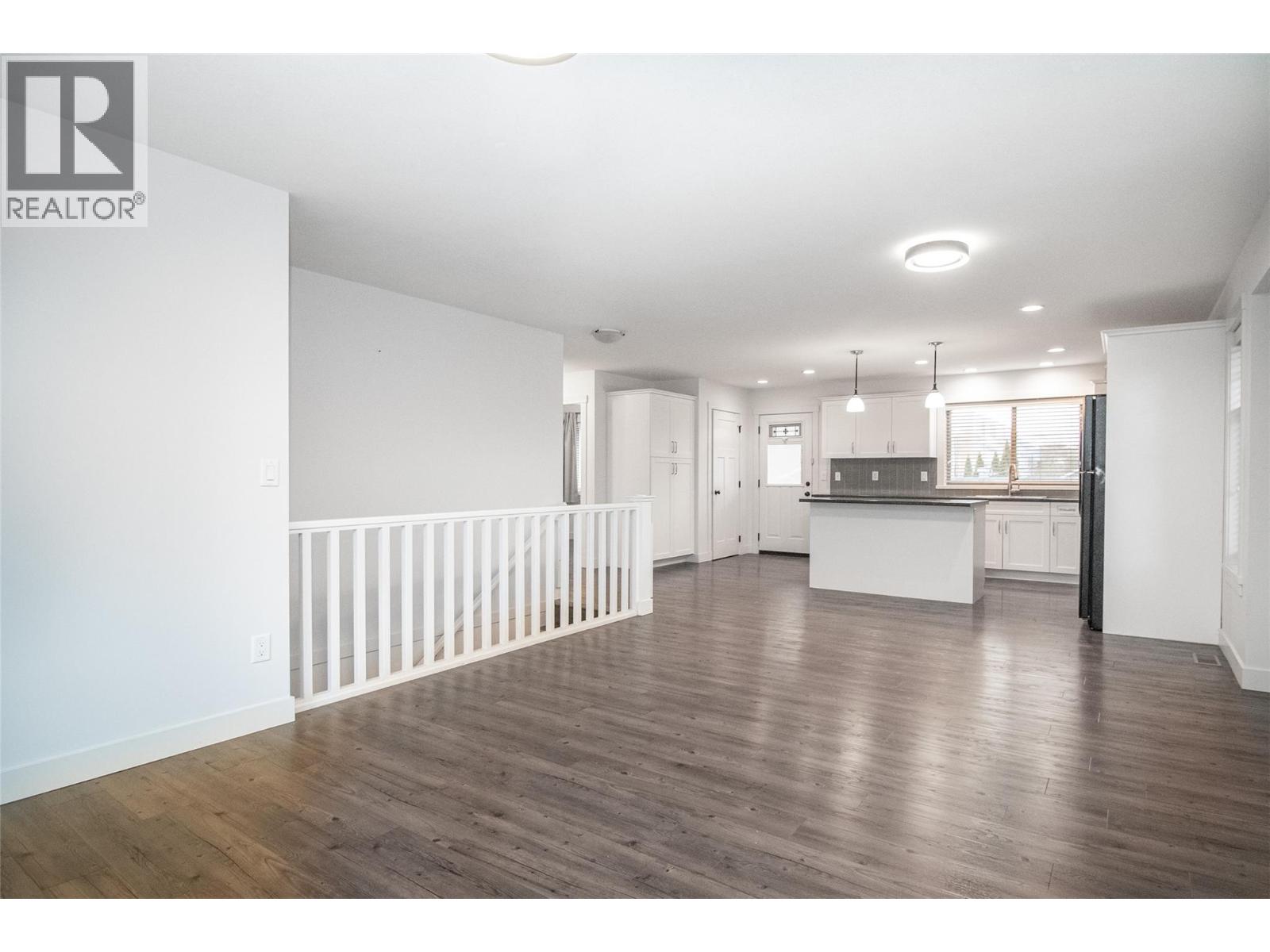  560 Christleton Avenue, Kelowna