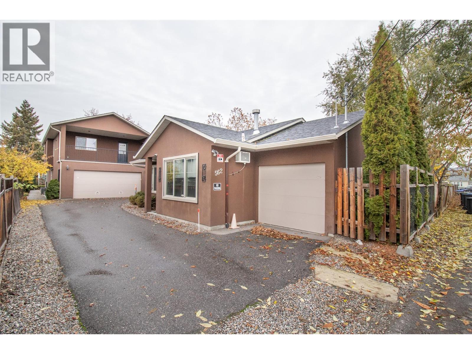  560 Christleton Avenue, Kelowna