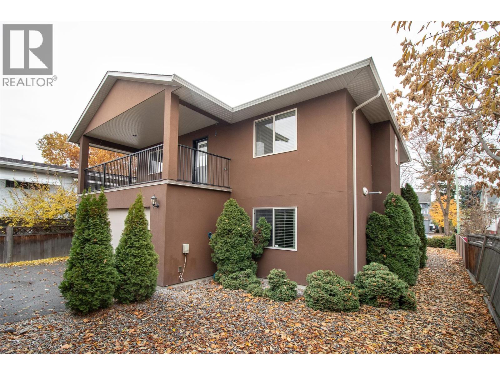  560 Christleton Avenue, Kelowna