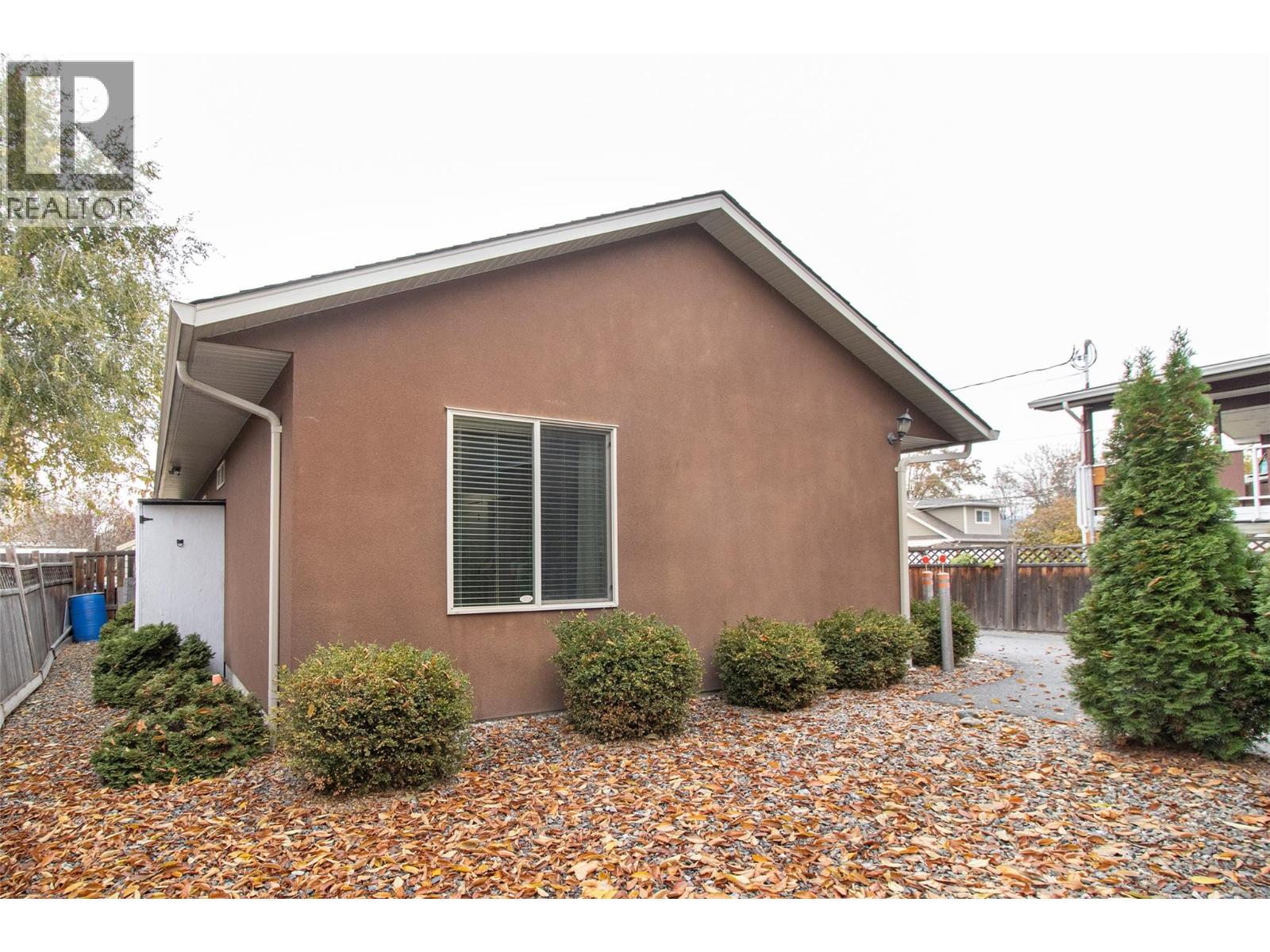  560 Christleton Avenue, Kelowna