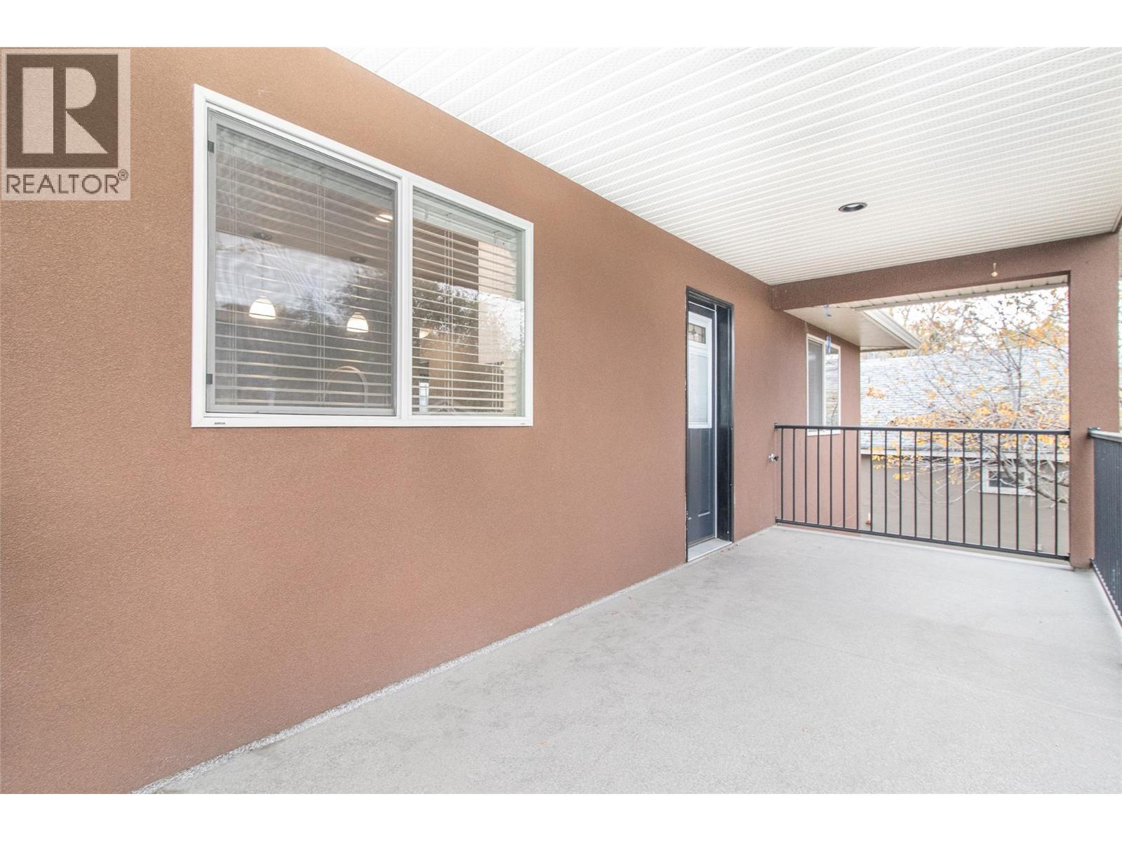  560 Christleton Avenue, Kelowna