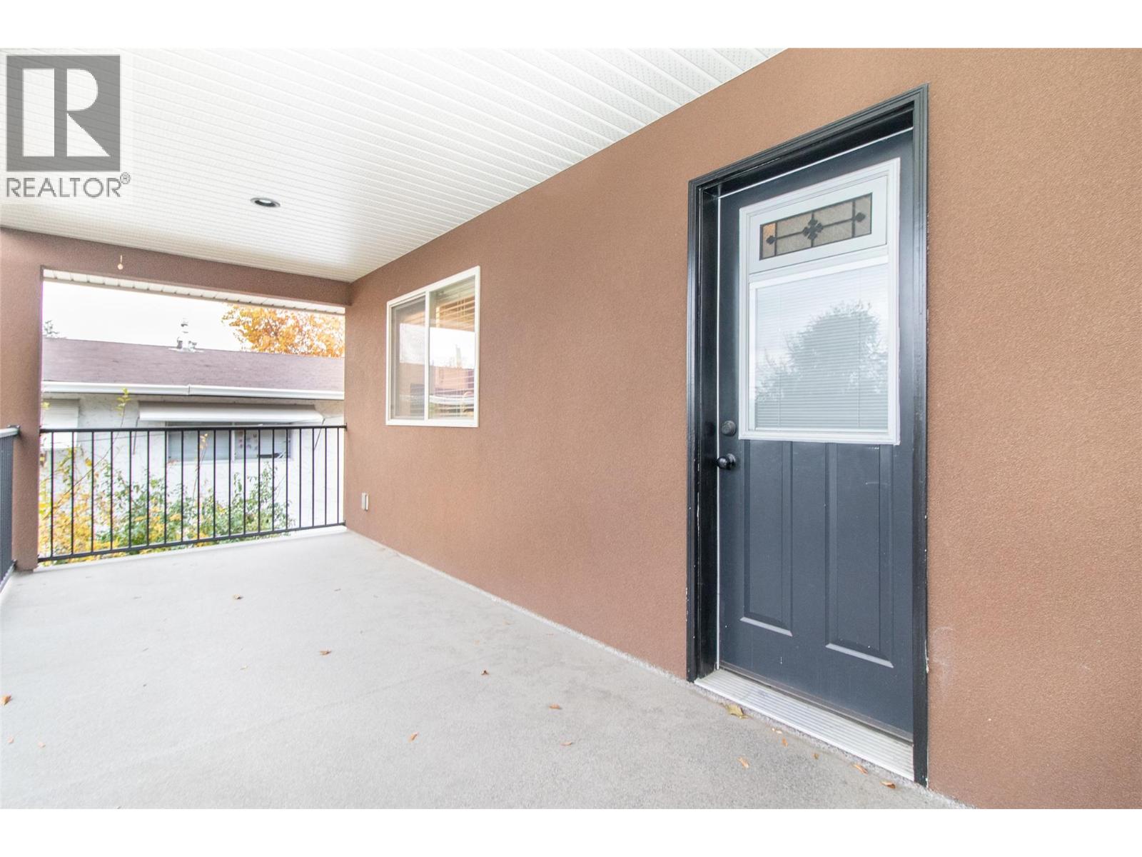  560 Christleton Avenue, Kelowna