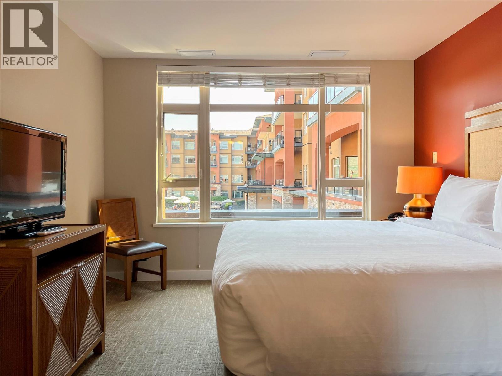 15 Park Place Unit# 201, Osoyoos