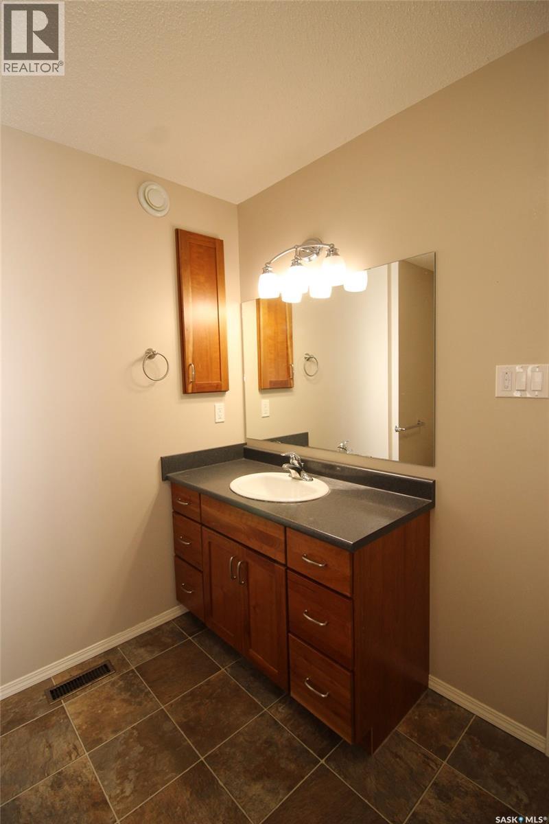 406 Main STREET — photo 21