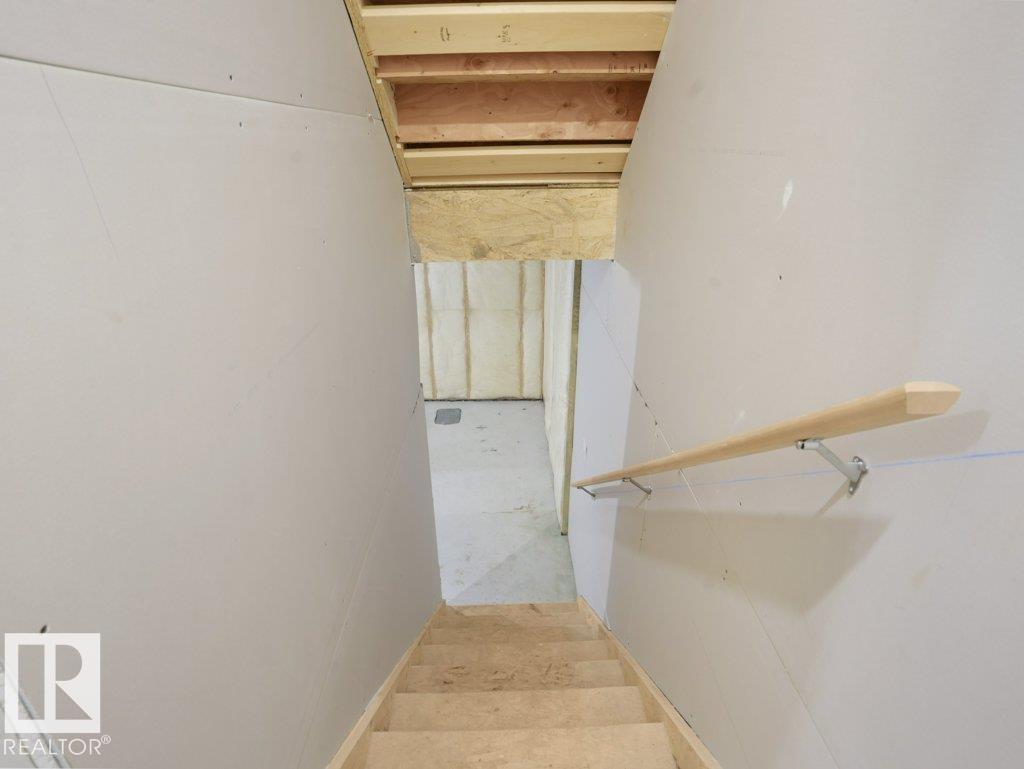 20329 15A AV NW, Edmonton