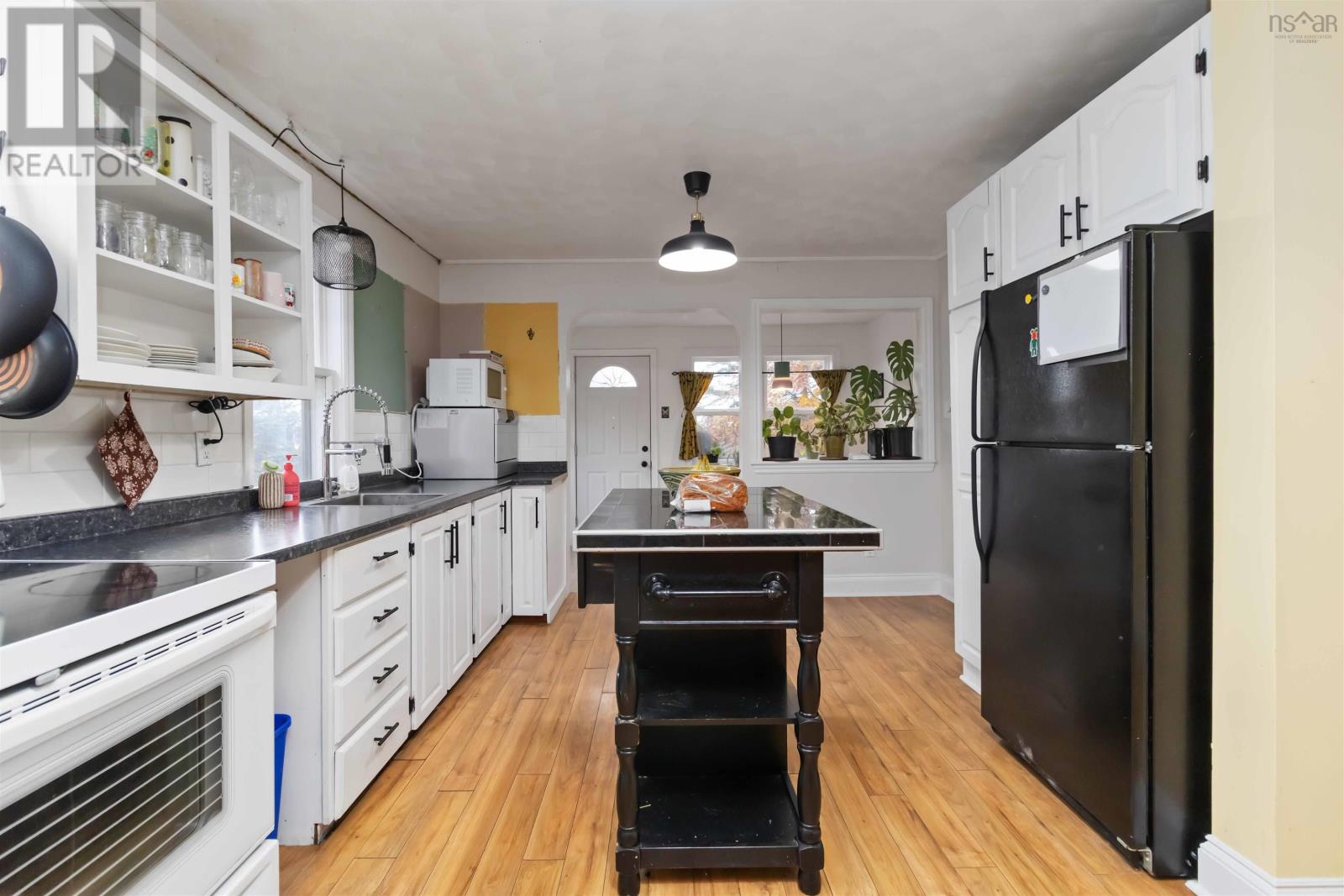 Property 7 of 31 of 379 Bissett Road