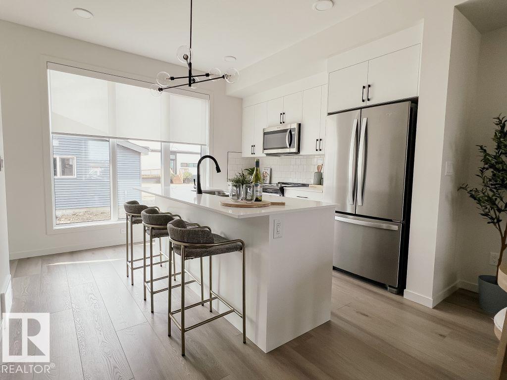 7526 KLAPSTEIN LINK LI SW, Edmonton