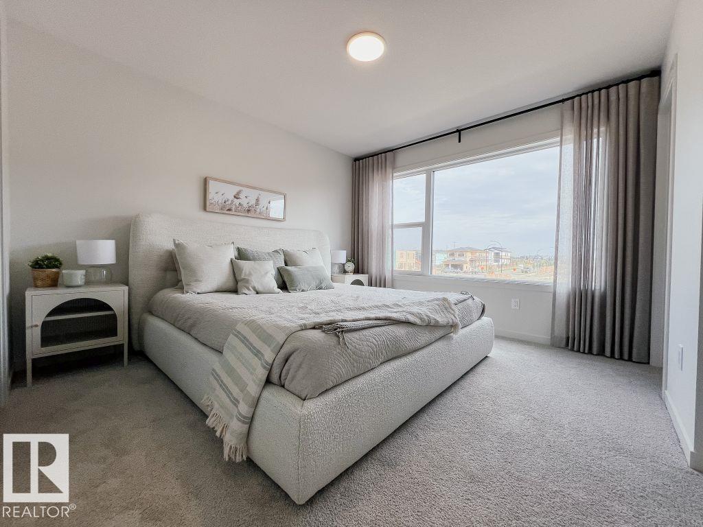 7526 KLAPSTEIN LINK LI SW, Edmonton