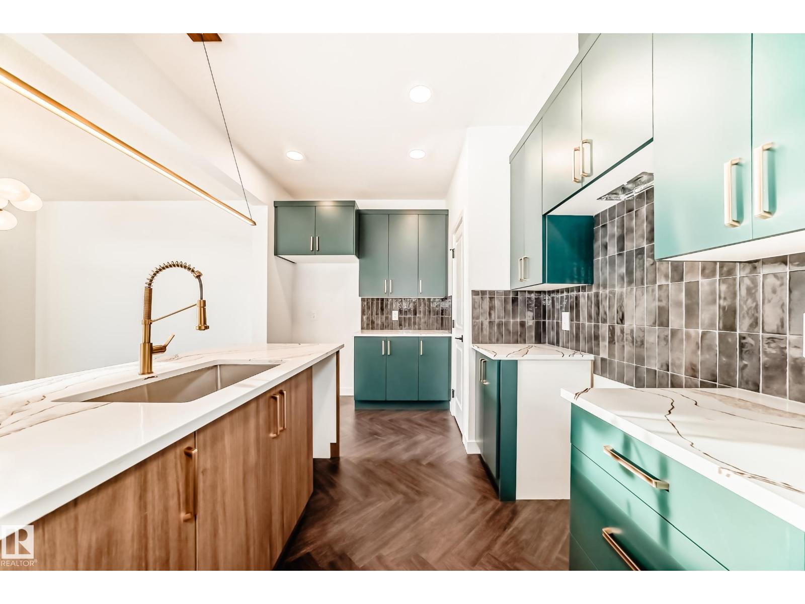 33 Chartres CL, St. Albert