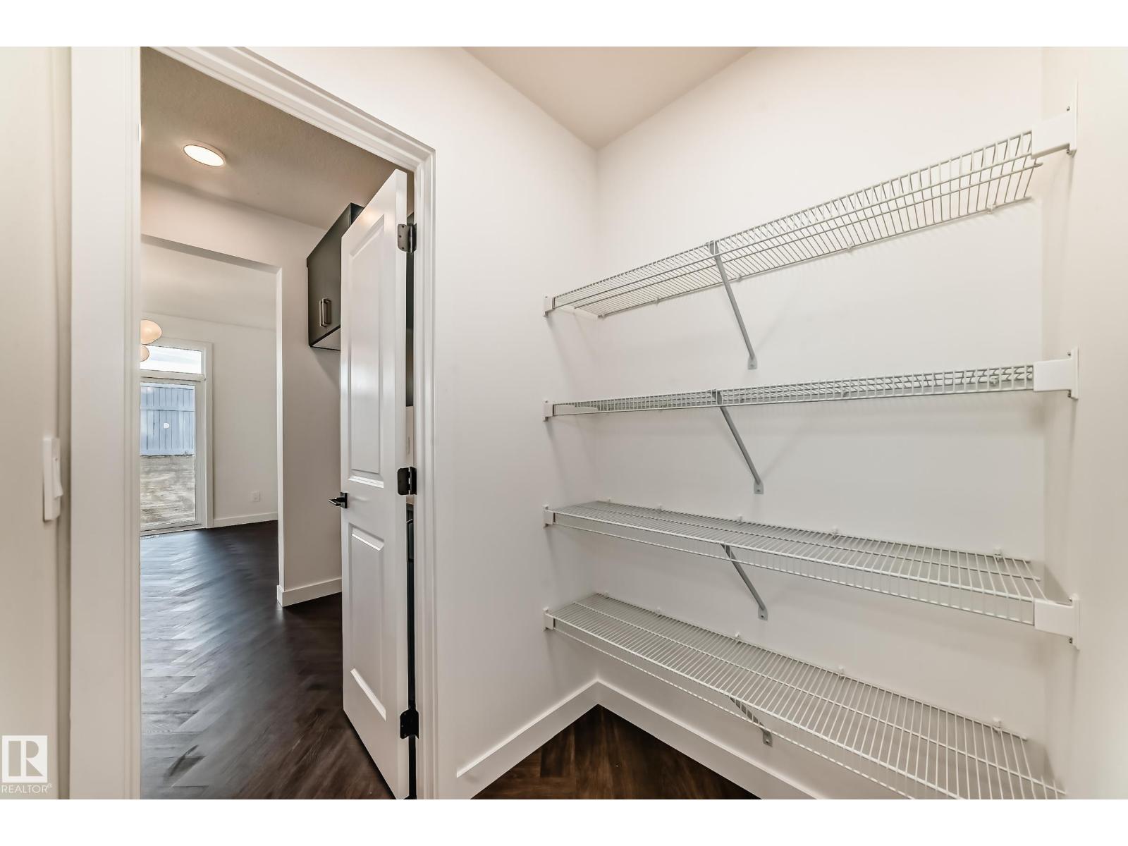 33 Chartres CL, St. Albert