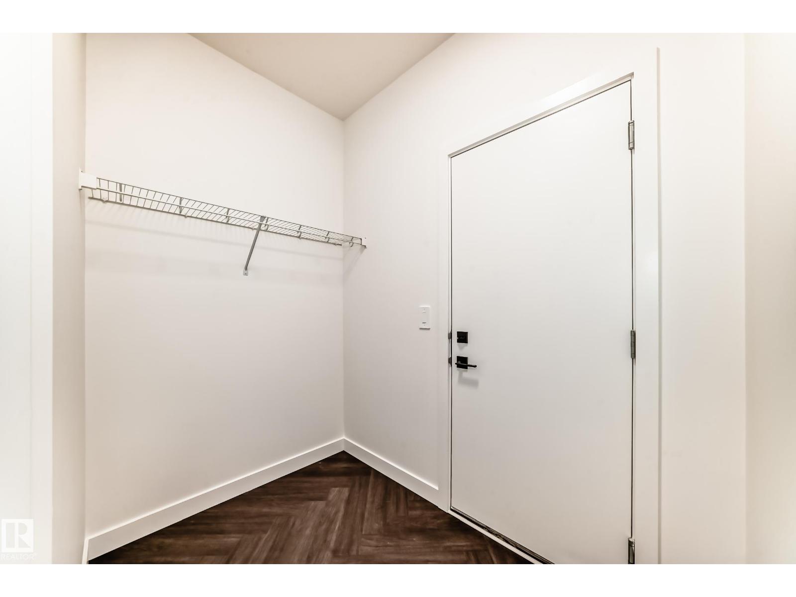 33 Chartres CL, St. Albert