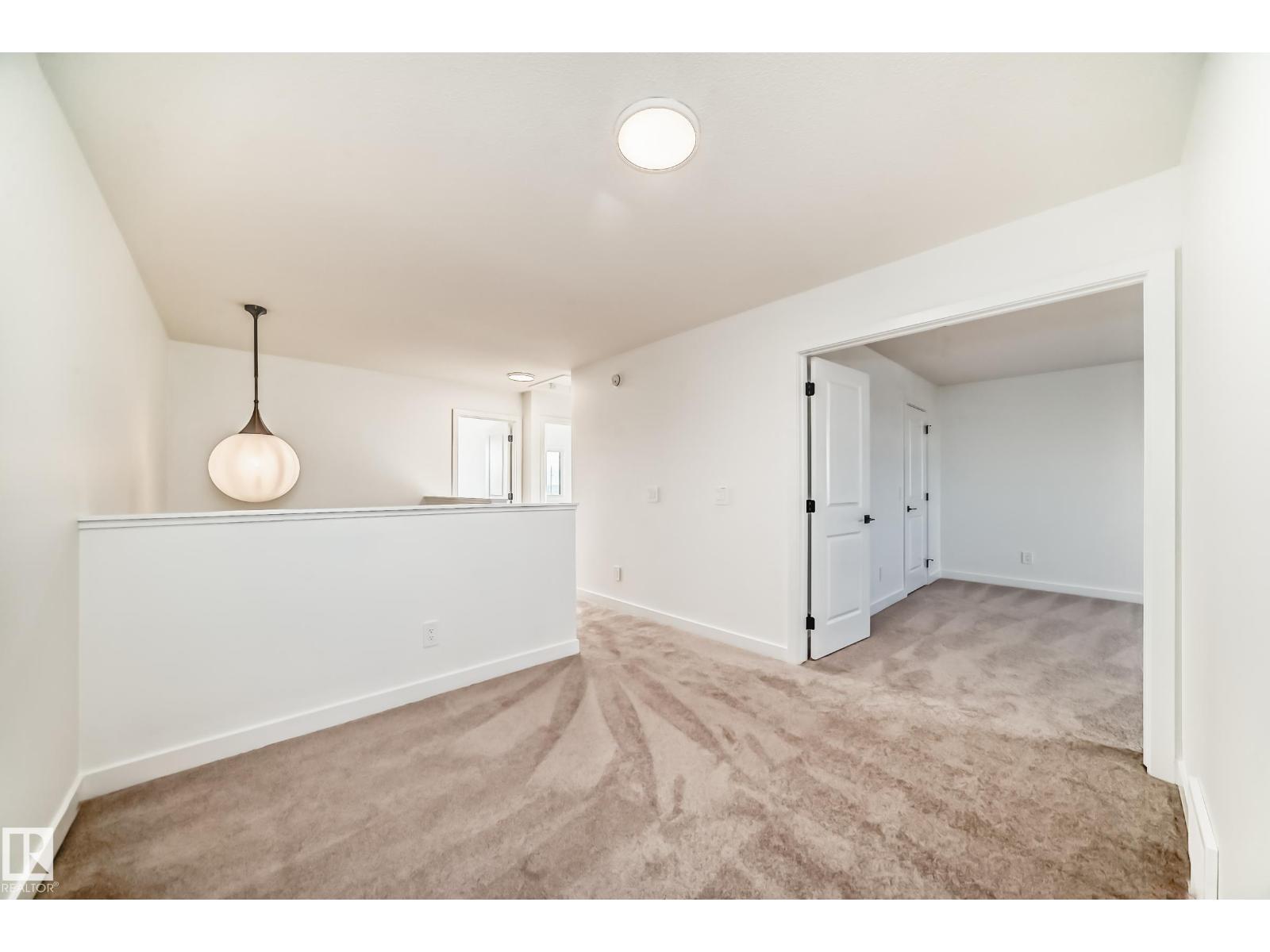 33 Chartres CL, St. Albert