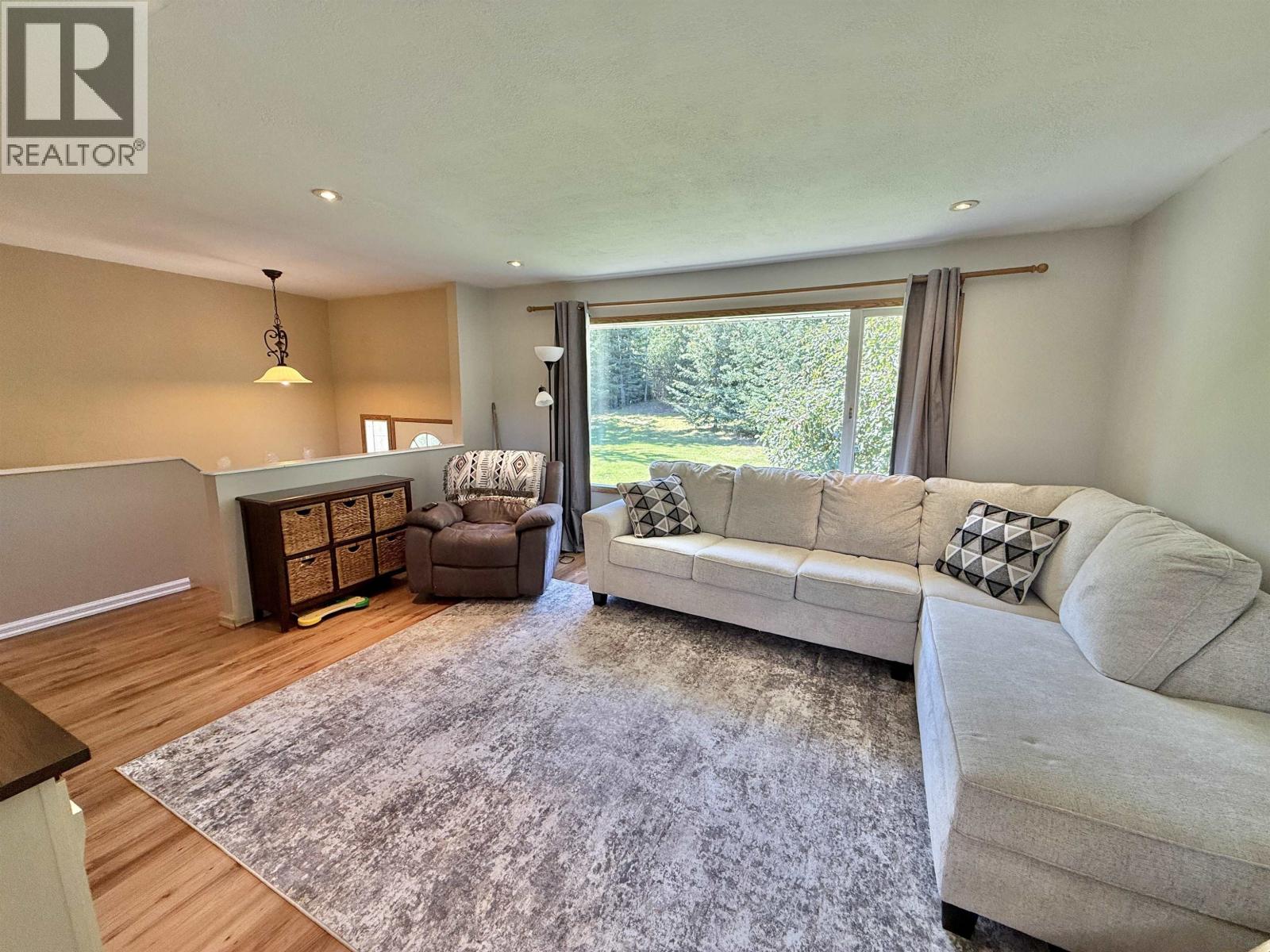 2873 TINDALE ROAD, Quesnel