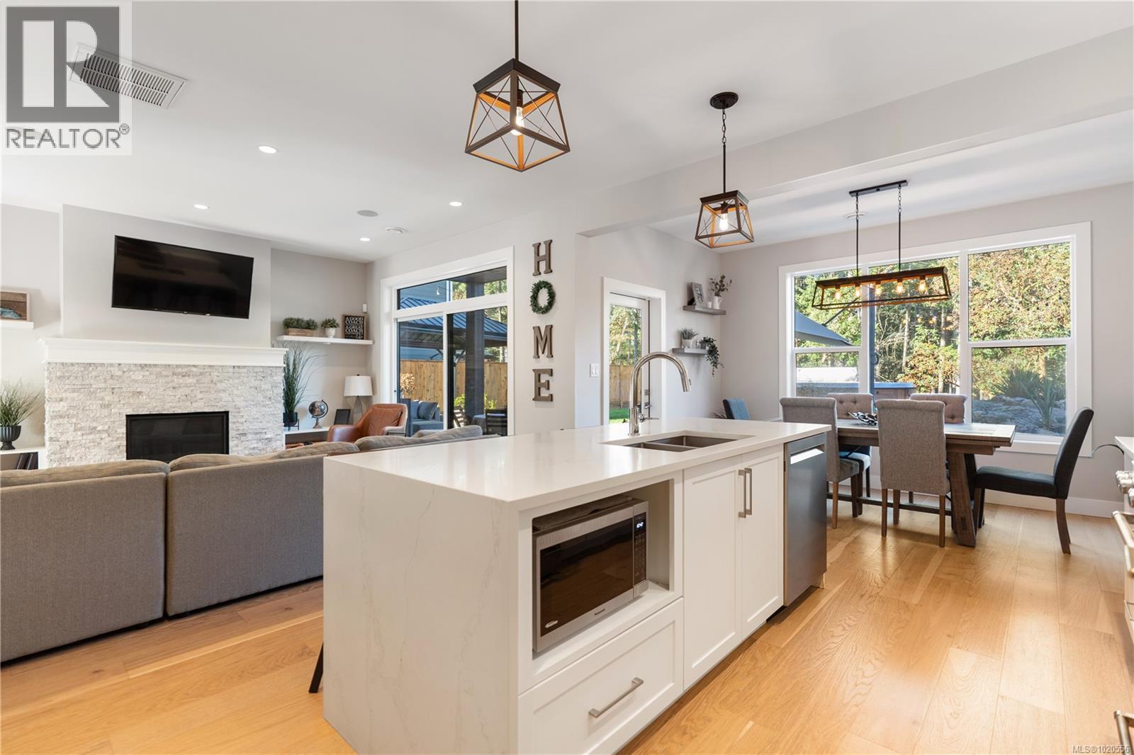 922 Greystone Pl, Langford