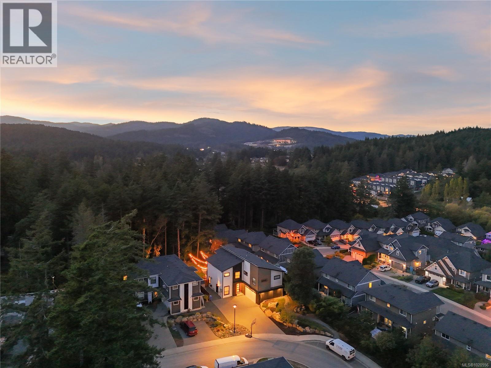 922 Greystone Pl, Langford