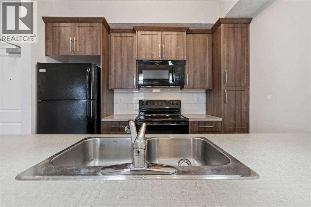 101 Sunset Drive, Cochrane