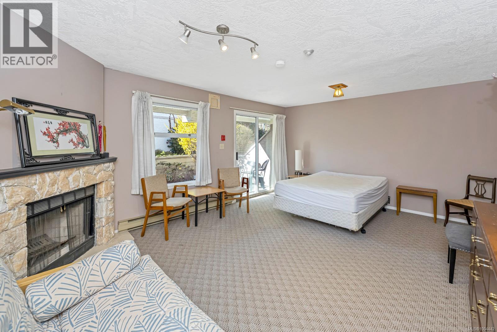 206 1223 Johnson Street, Victoria